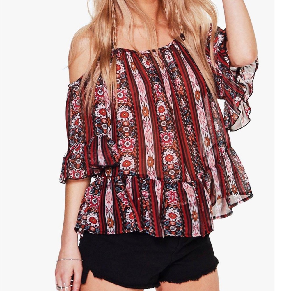 Women’s Cold Shoulder / Off The Shoulder Aztec Tribal Printed Top - US Size 6